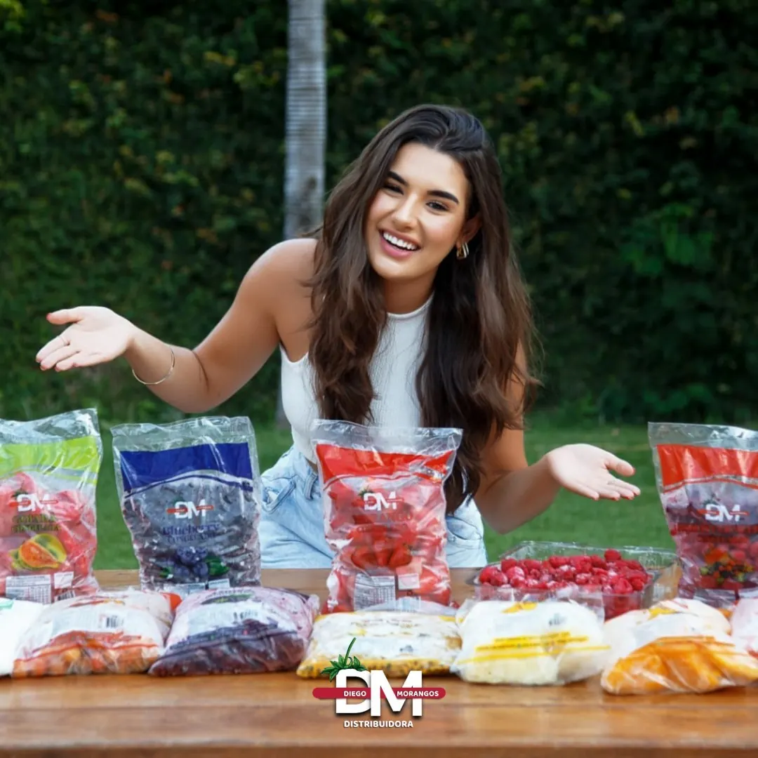 Clientes Diego Morangos com frutas congeladas